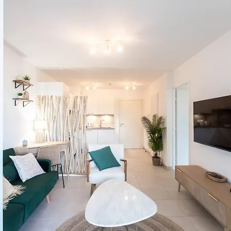 דירה A12 -staywiz Us - 1 Bdr Centre Train Station 5 Min Sea - Ac, Parking & Terrace