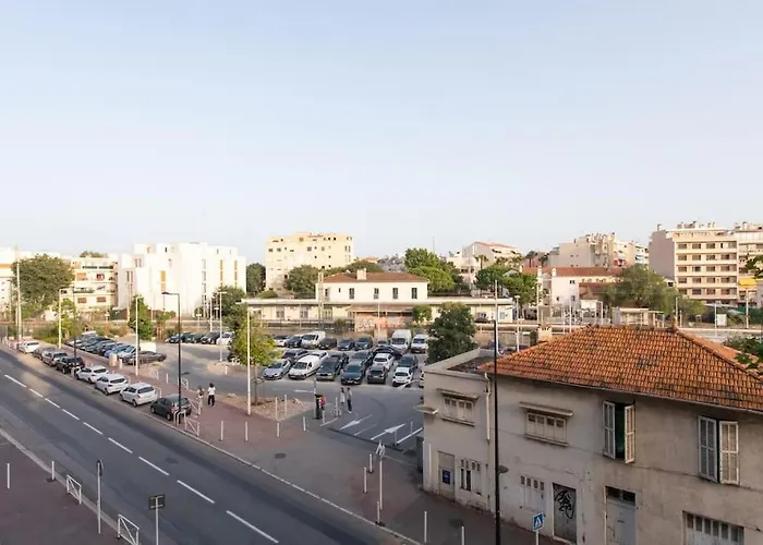 A12 -Staywiz Us - 1 Bdr Centre Train Station 5 Min Sea - Ac, Parking & Terrace